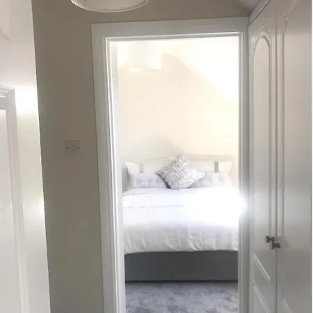 Three Bedroom Town Centre Apartment Letterkenny