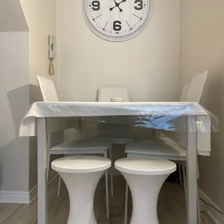 شقة Three Bedroom Town Centre ليتيركيني