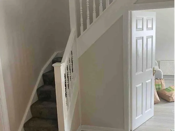 Three Bedroom Town Centre *